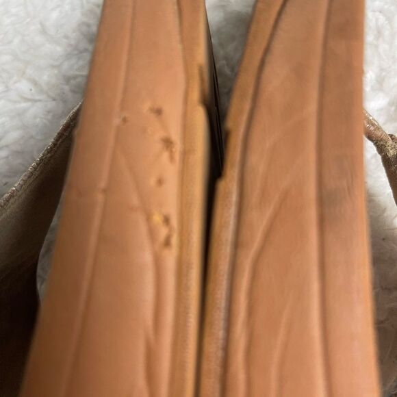 Fitflop Lulu faux leather reptile print gold tone wedge thong sandals size 11 - Picture 11 of 11